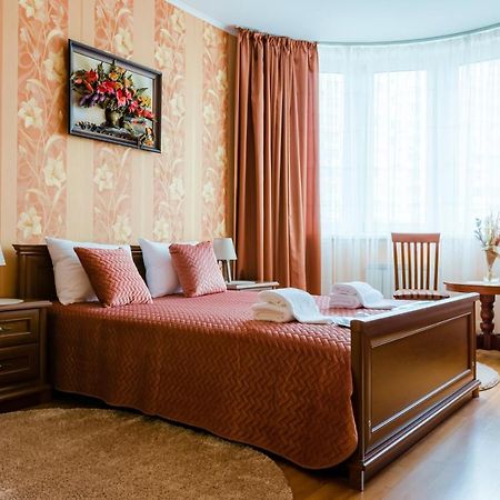 naDobu Hotel Poznyaki Kijów Zewnętrze zdjęcie